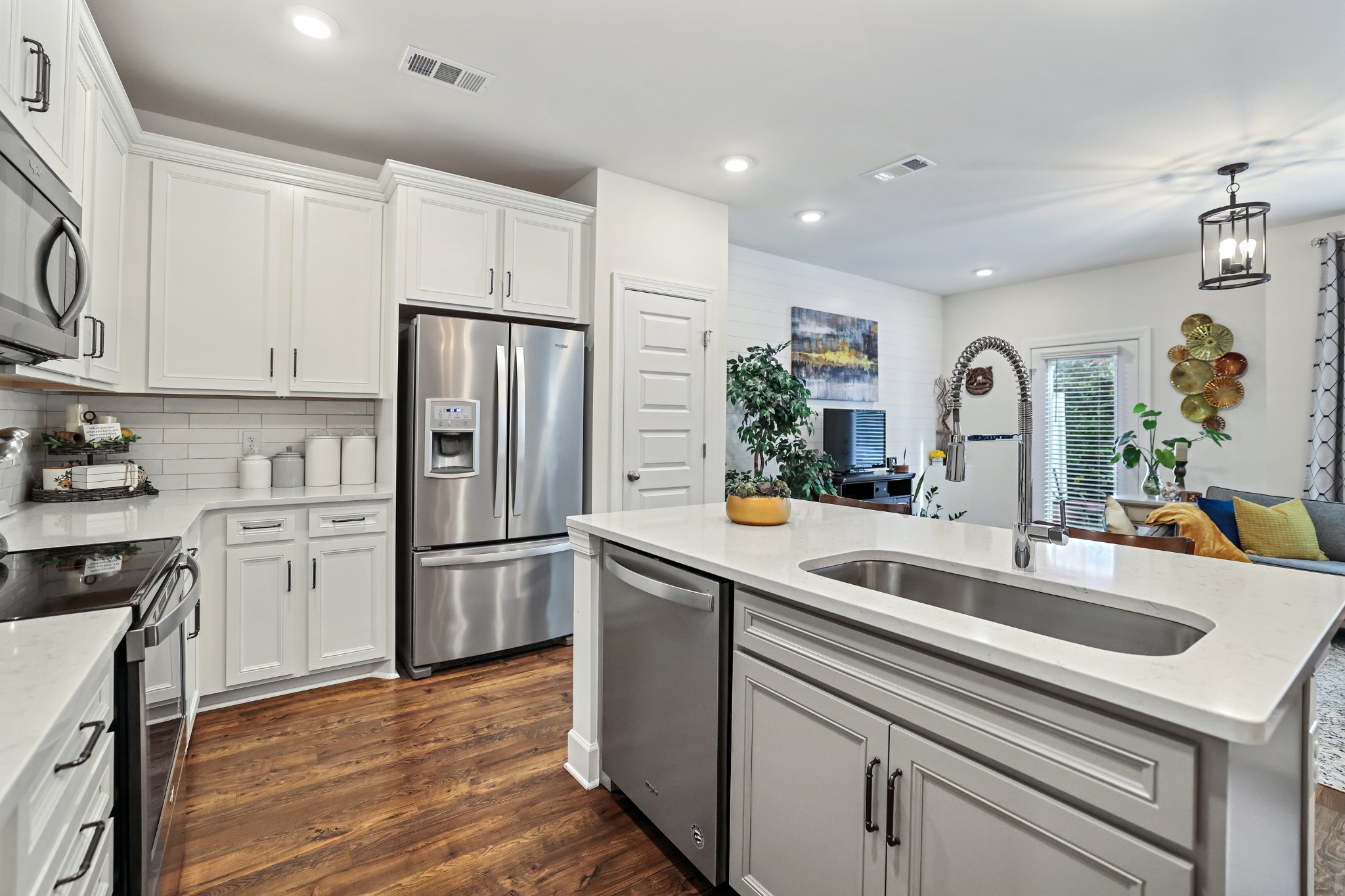 2741 Gossett Trl