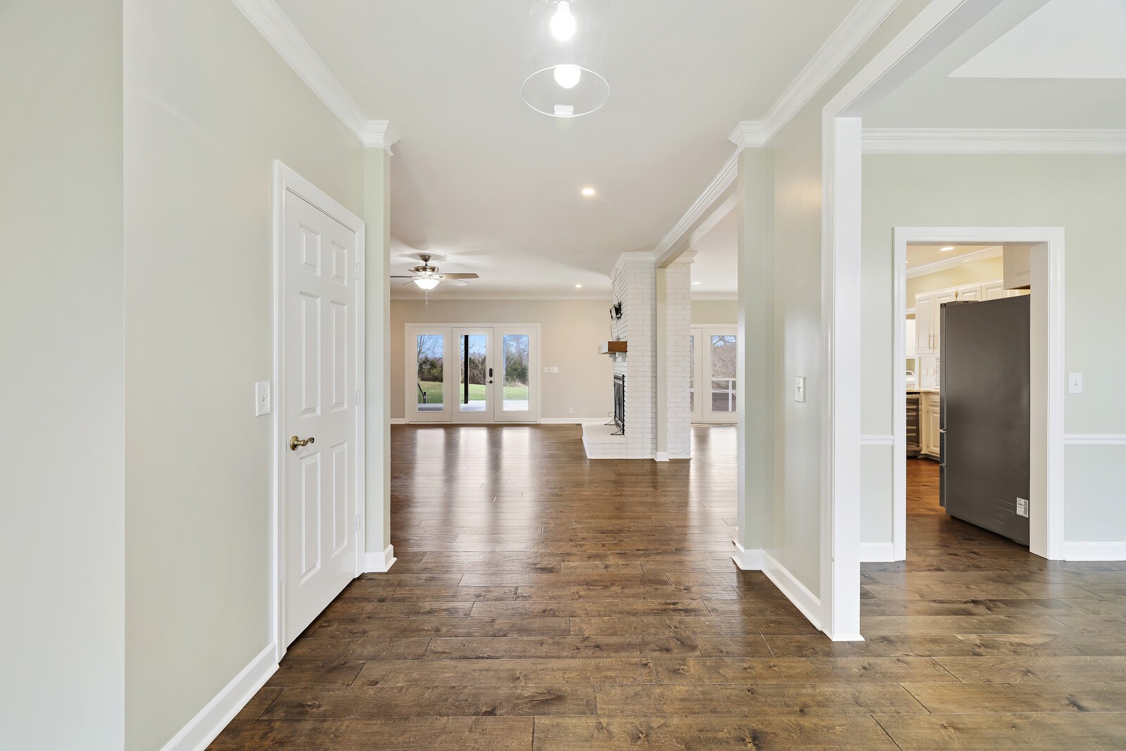 55 Colonial Dr