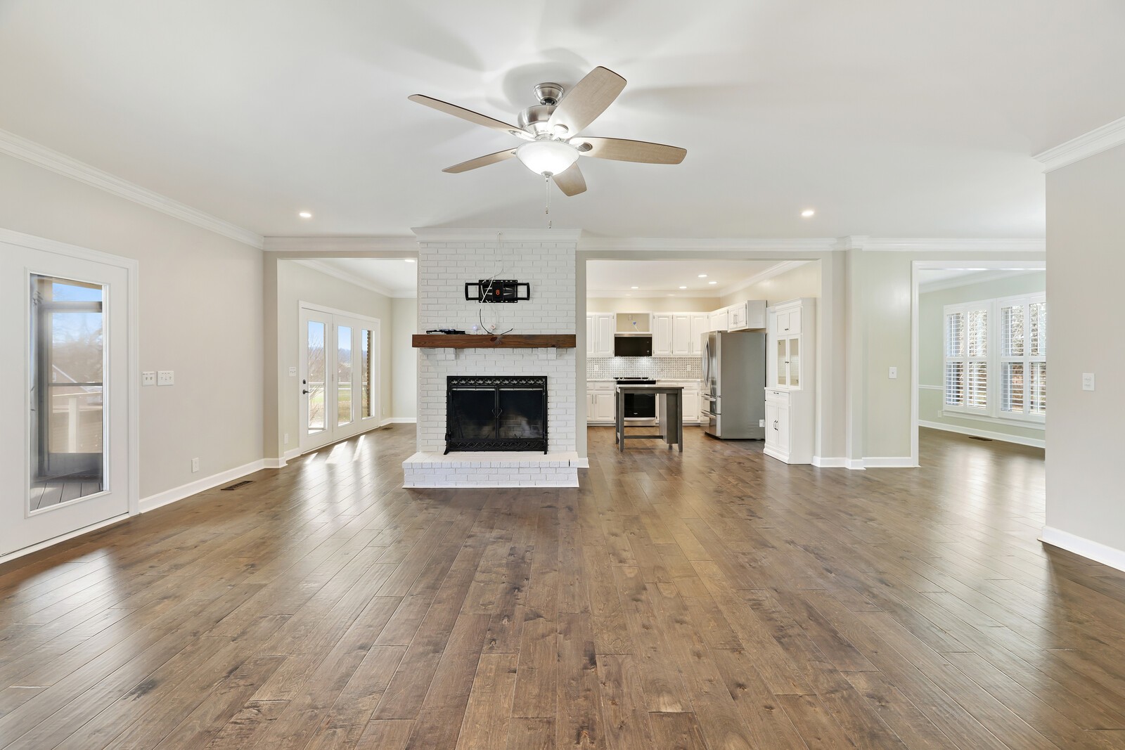 55 Colonial Dr