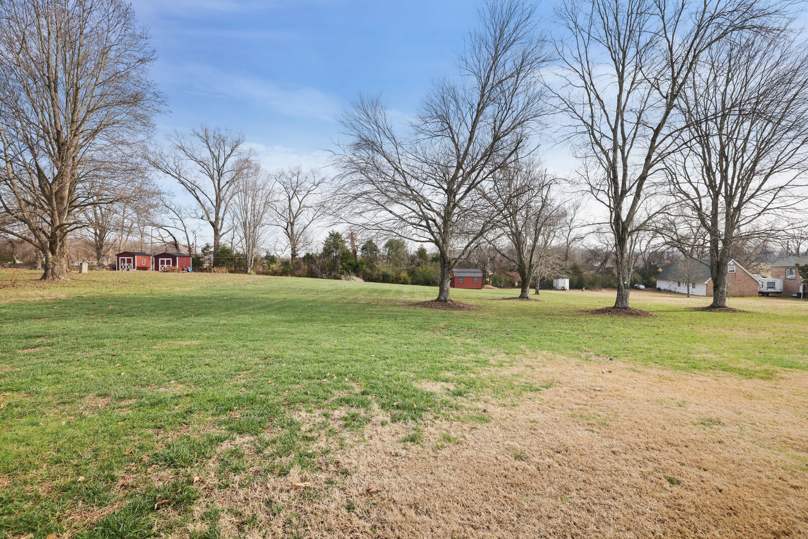 55 Colonial Dr