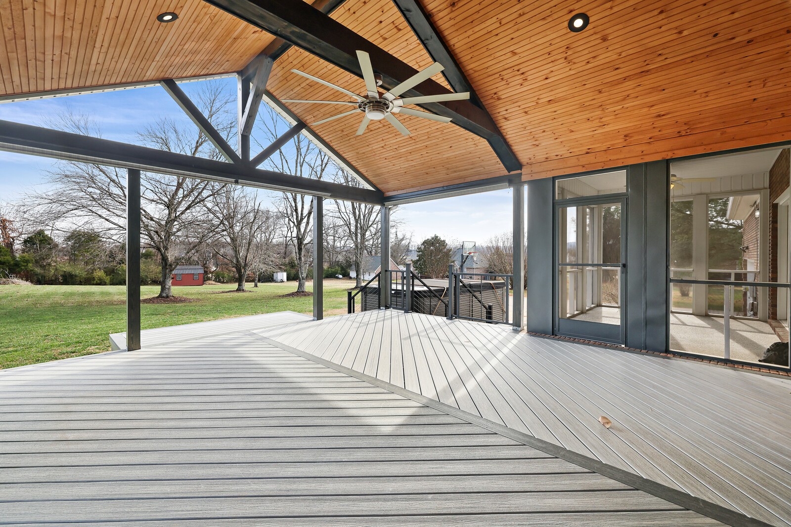 55 Colonial Dr