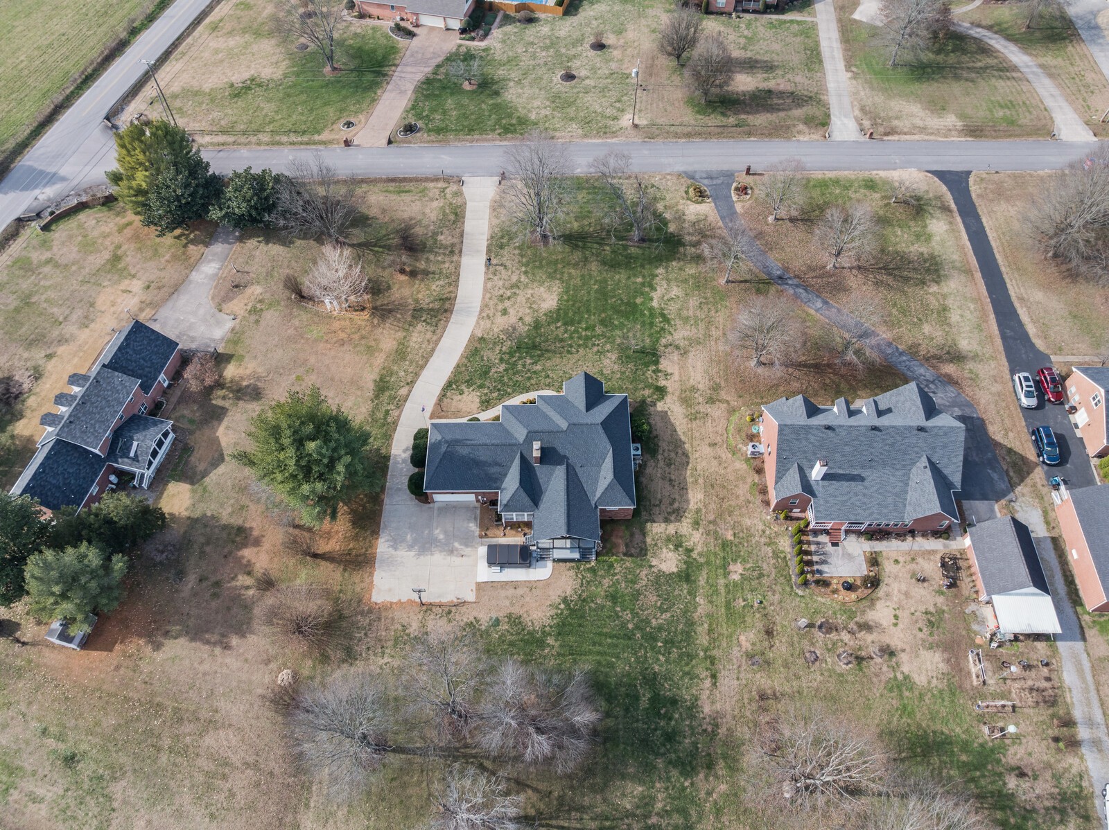 55 Colonial Dr