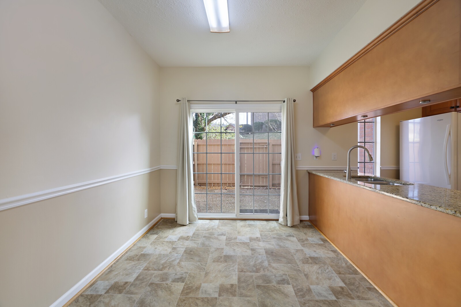 133 Lakebrink Dr