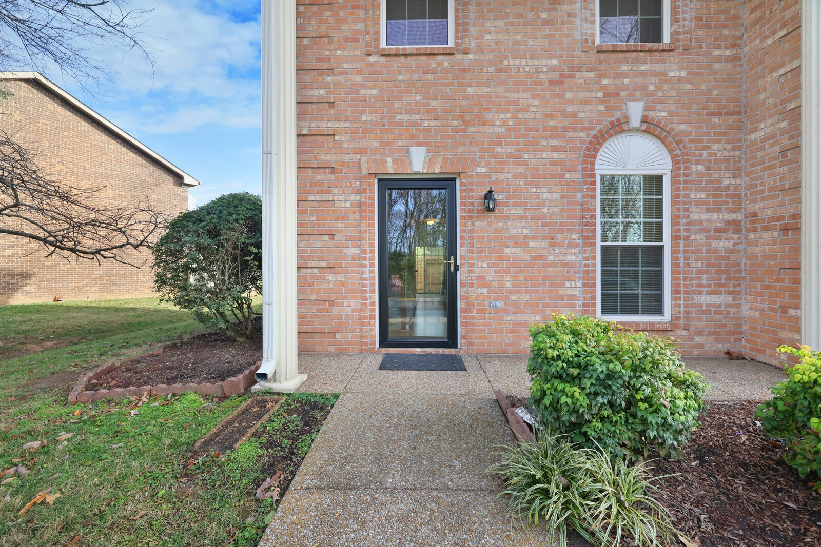 133 Lakebrink Dr