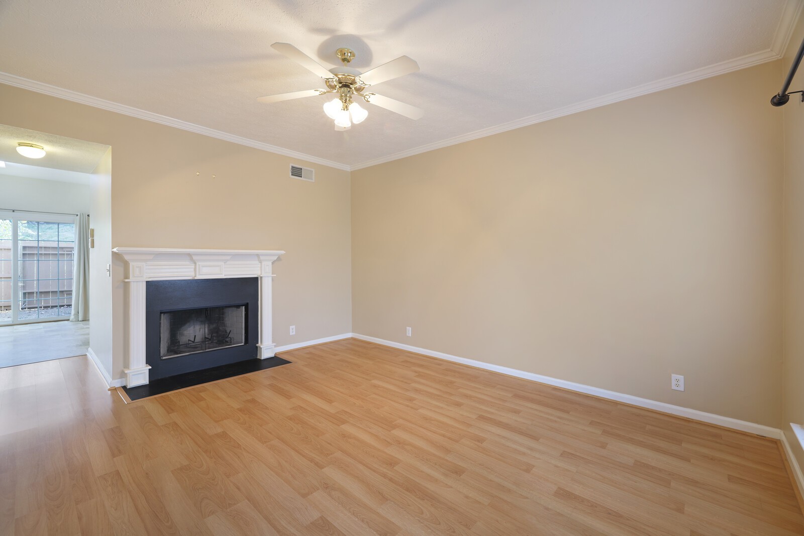 133 Lakebrink Dr