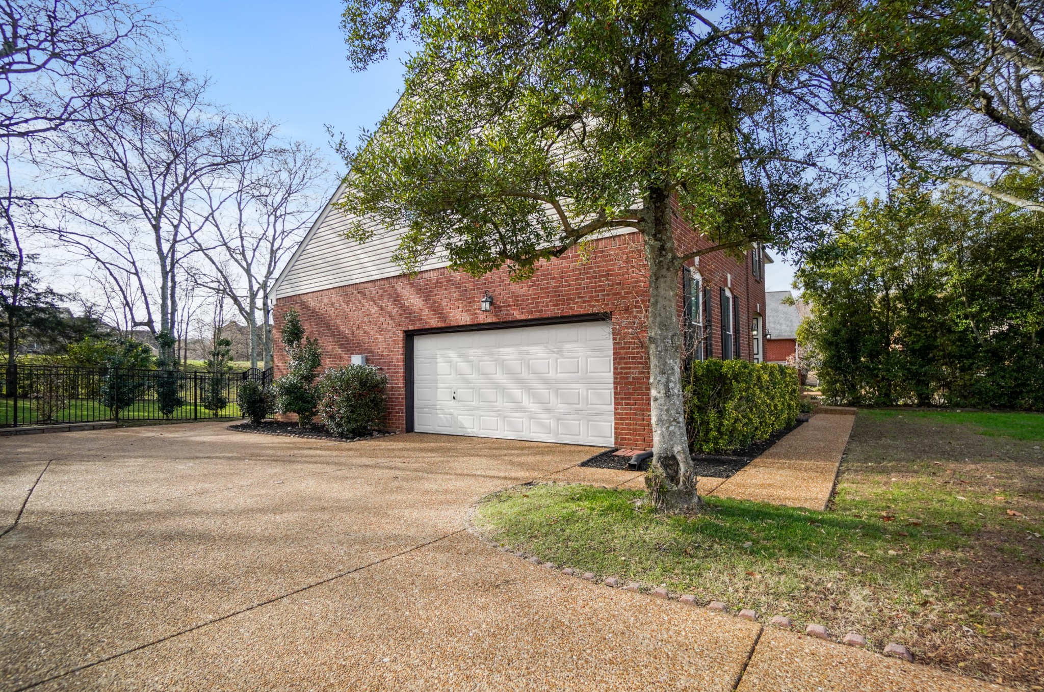224 Spy Glass Way