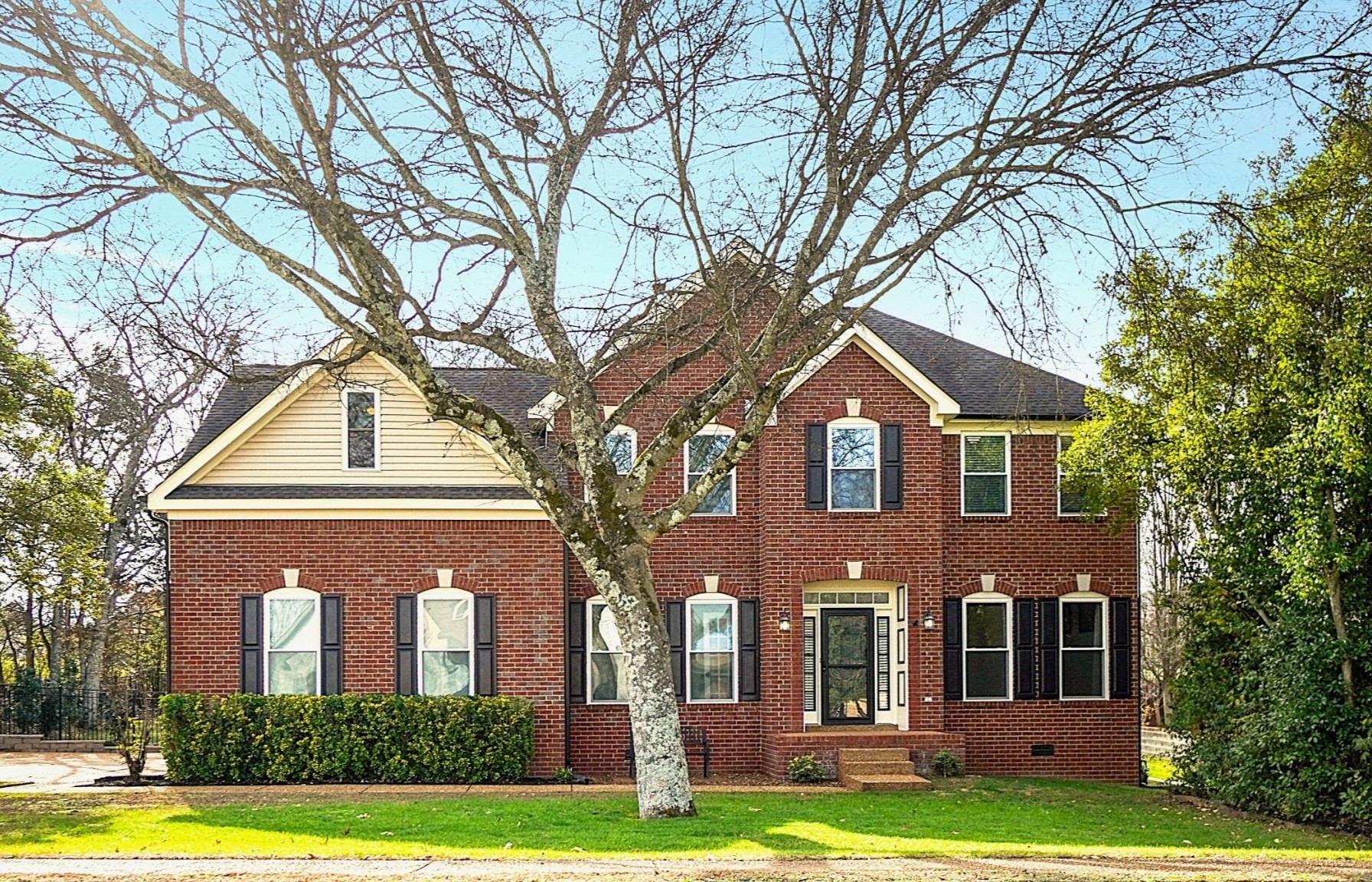 224 Spy Glass Way