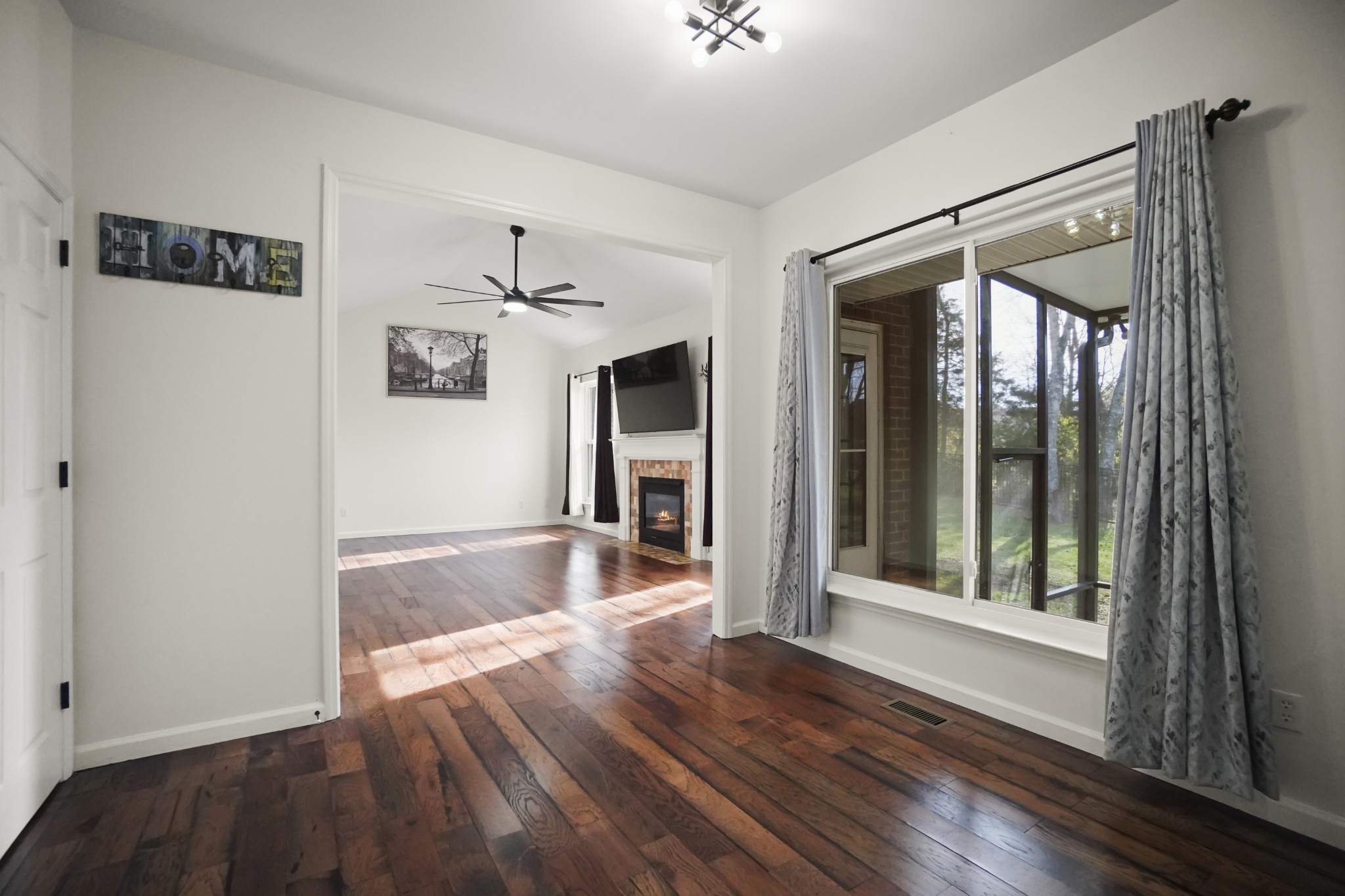 224 Spy Glass Way