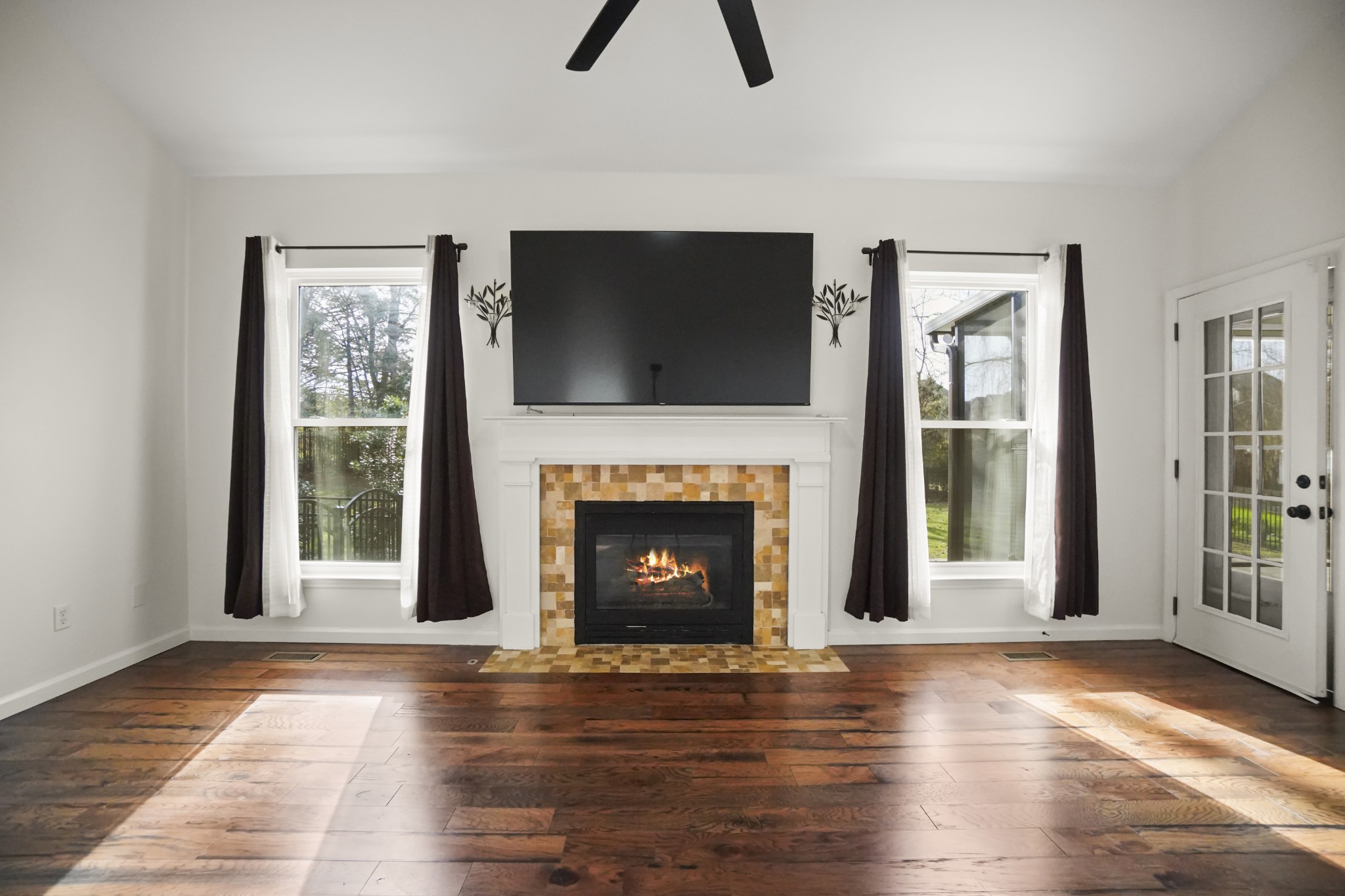 224 Spy Glass Way