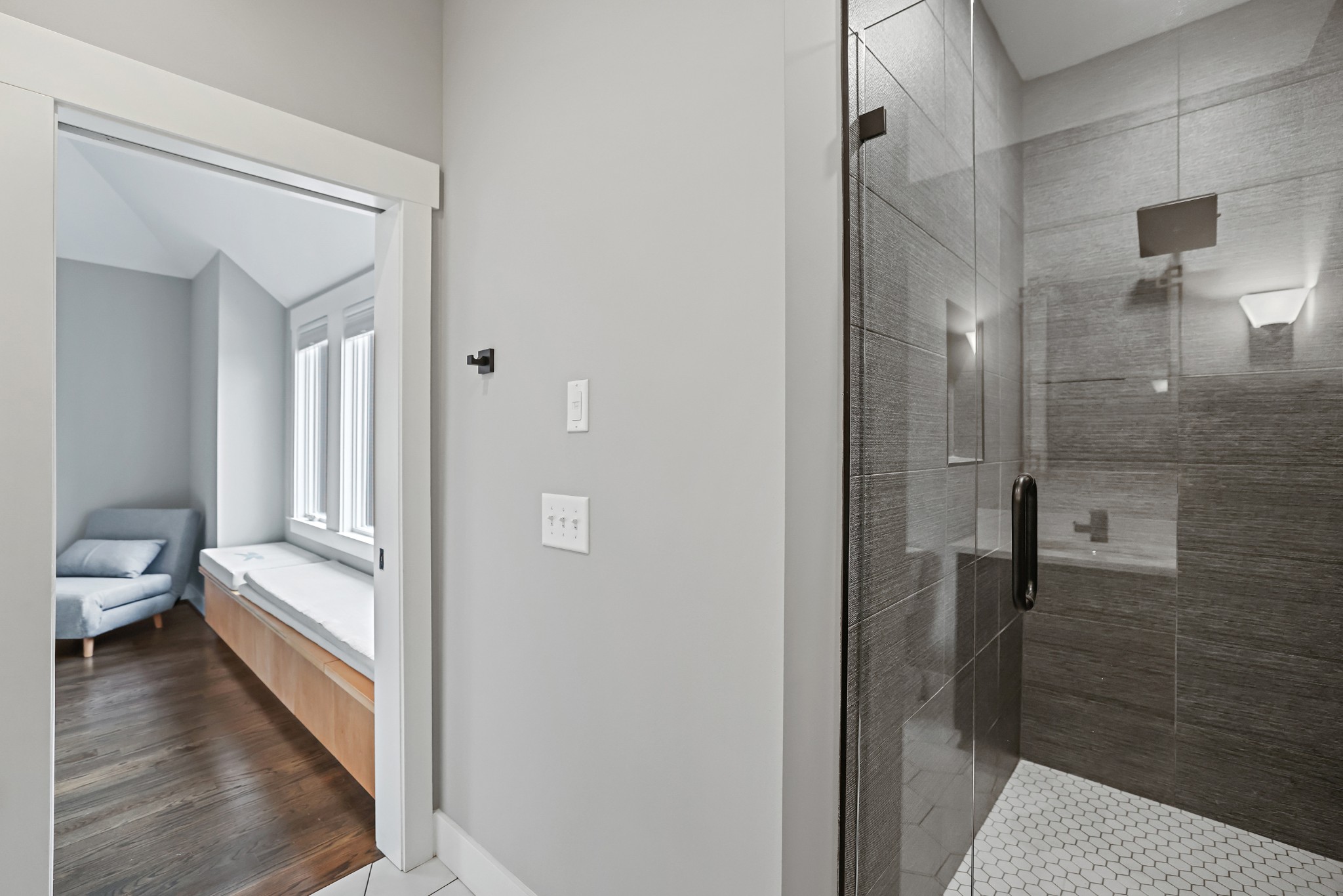 818 Shelby Ave Unit: B