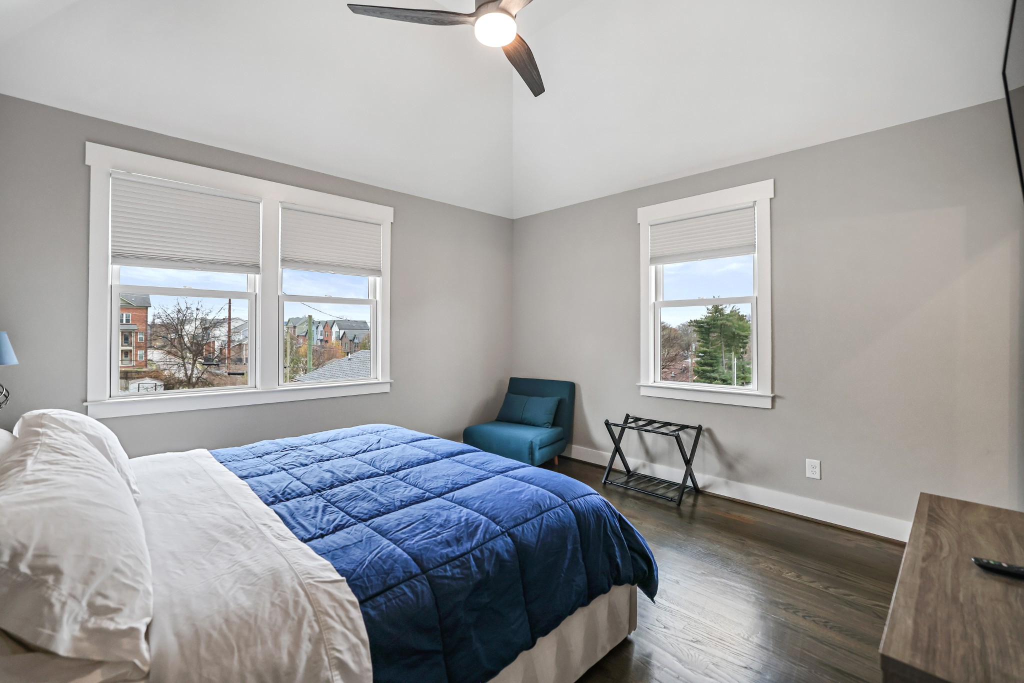 818 Shelby Ave Unit: B