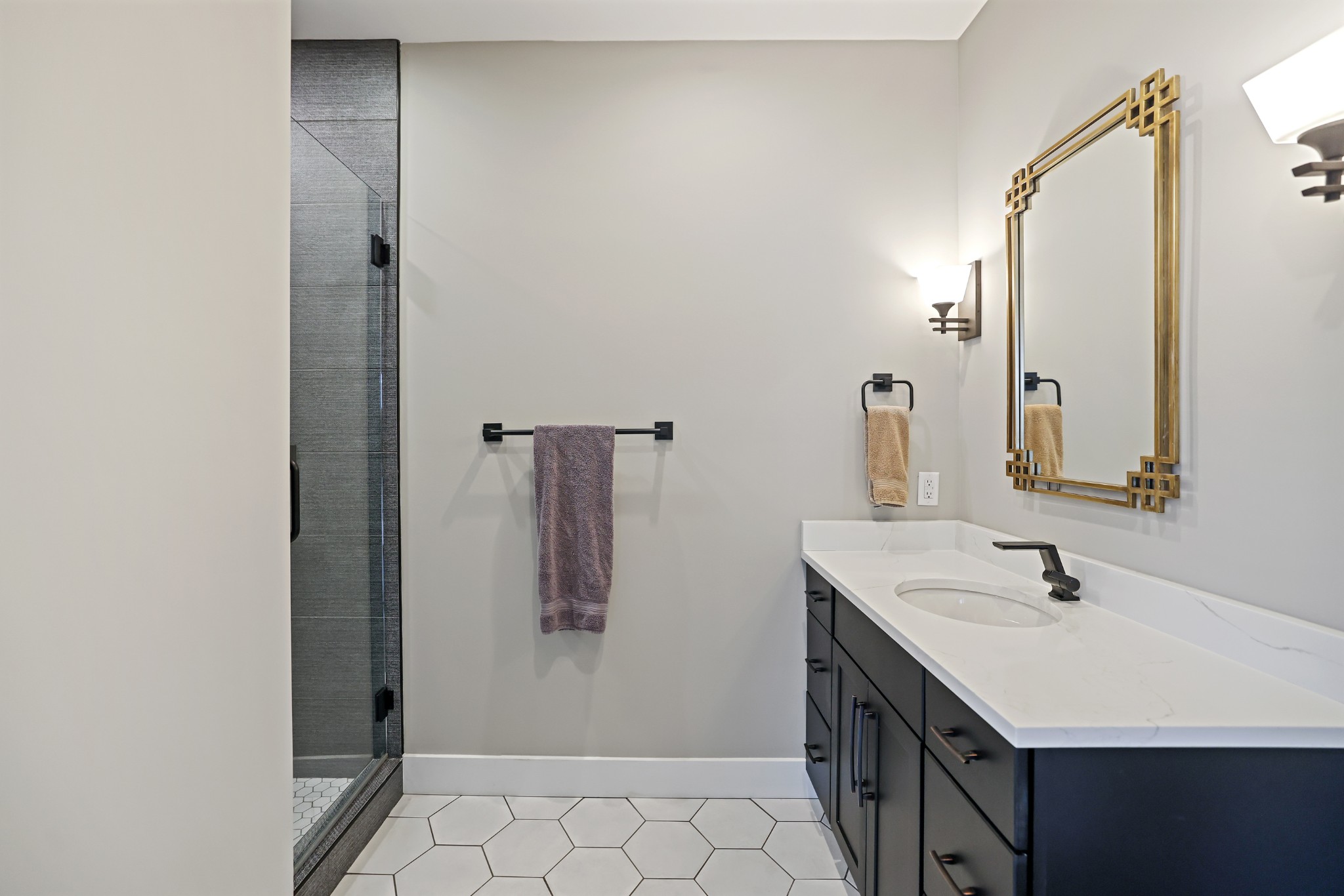 818 Shelby Ave Unit: B