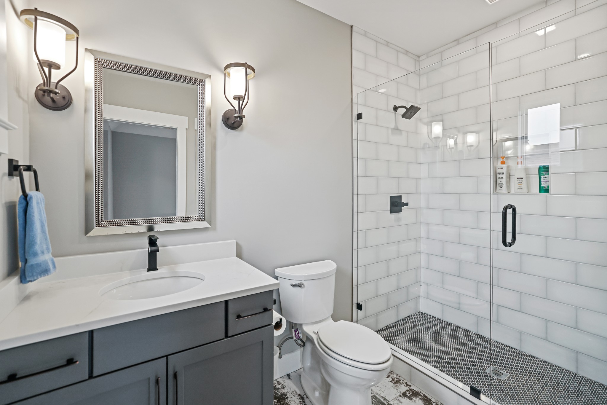 818 Shelby Ave Unit: B