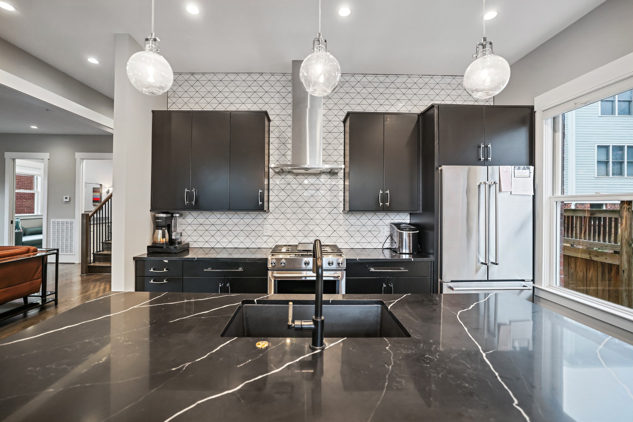 818 Shelby Ave Unit: B