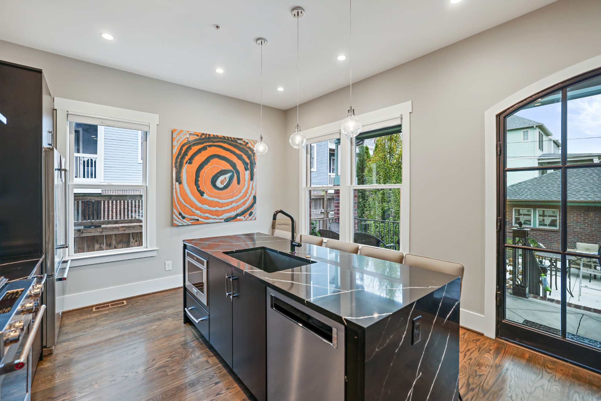 818 Shelby Ave Unit: B