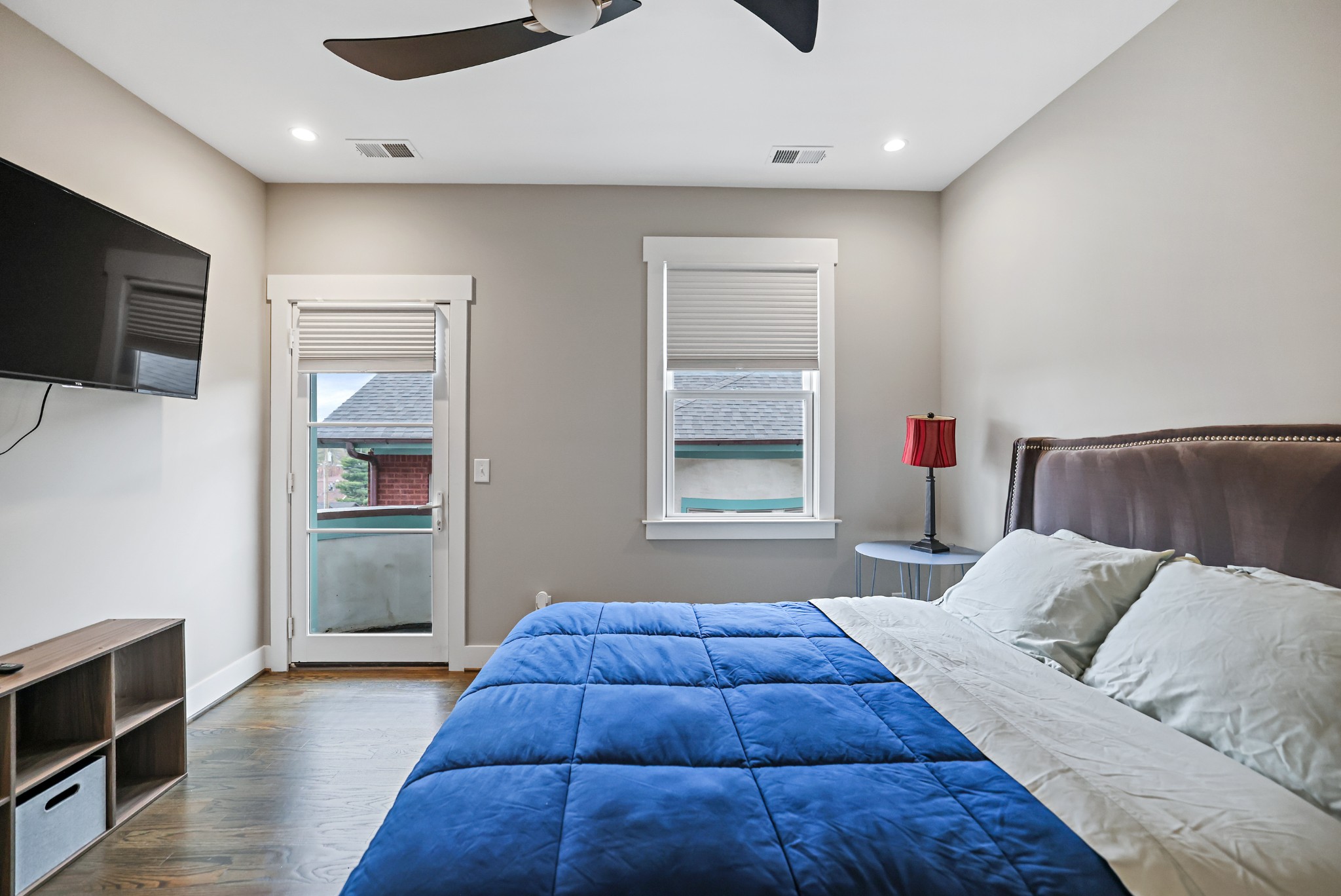 818 Shelby Ave Unit: B