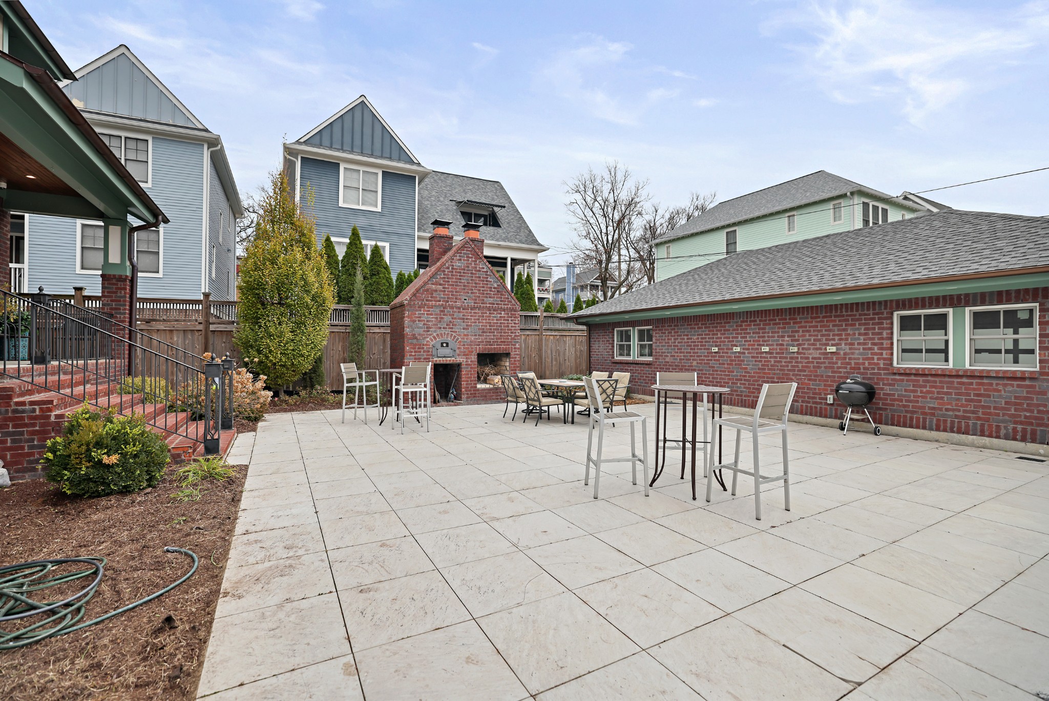 818 Shelby Ave Unit: B