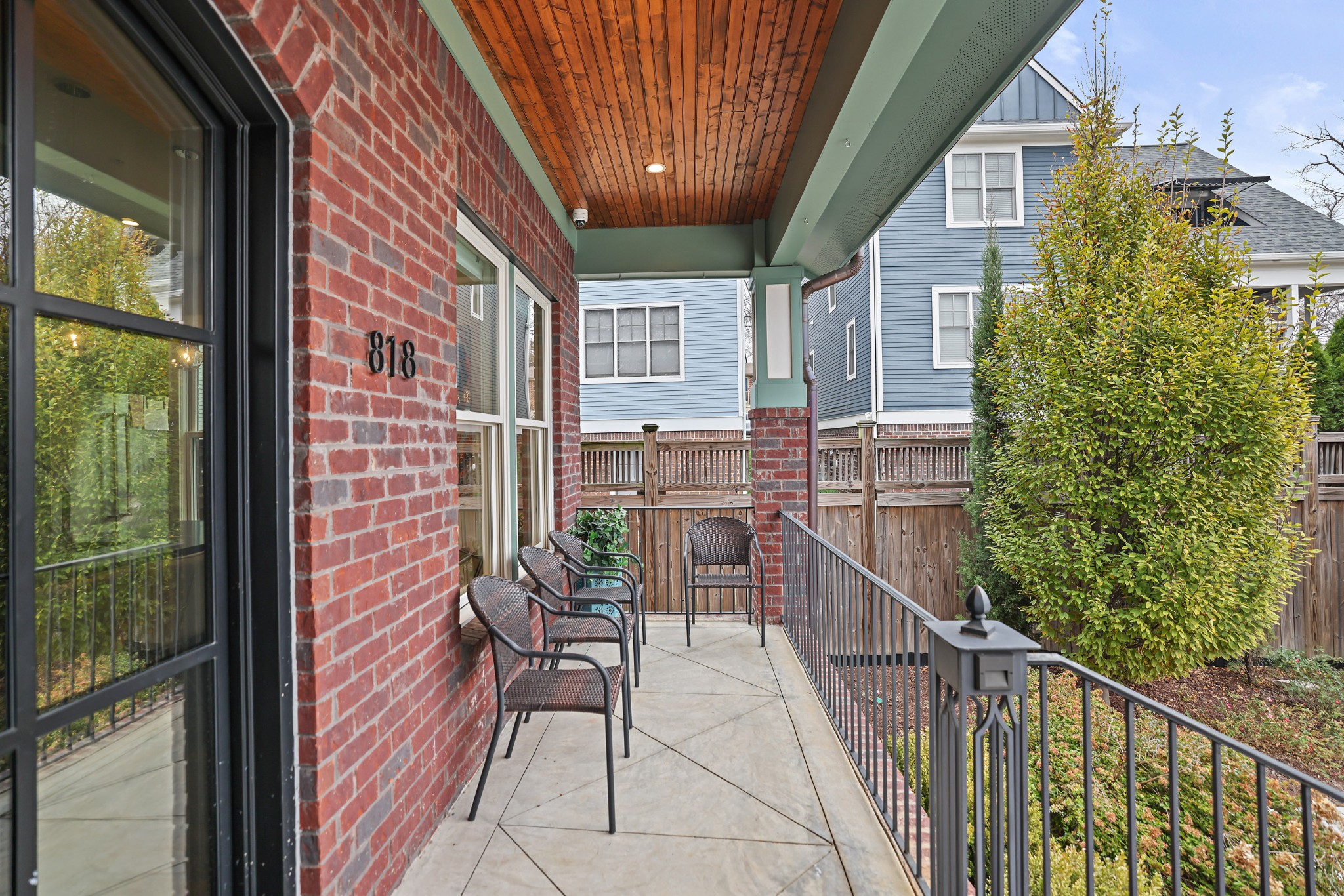 818 Shelby Ave Unit: B