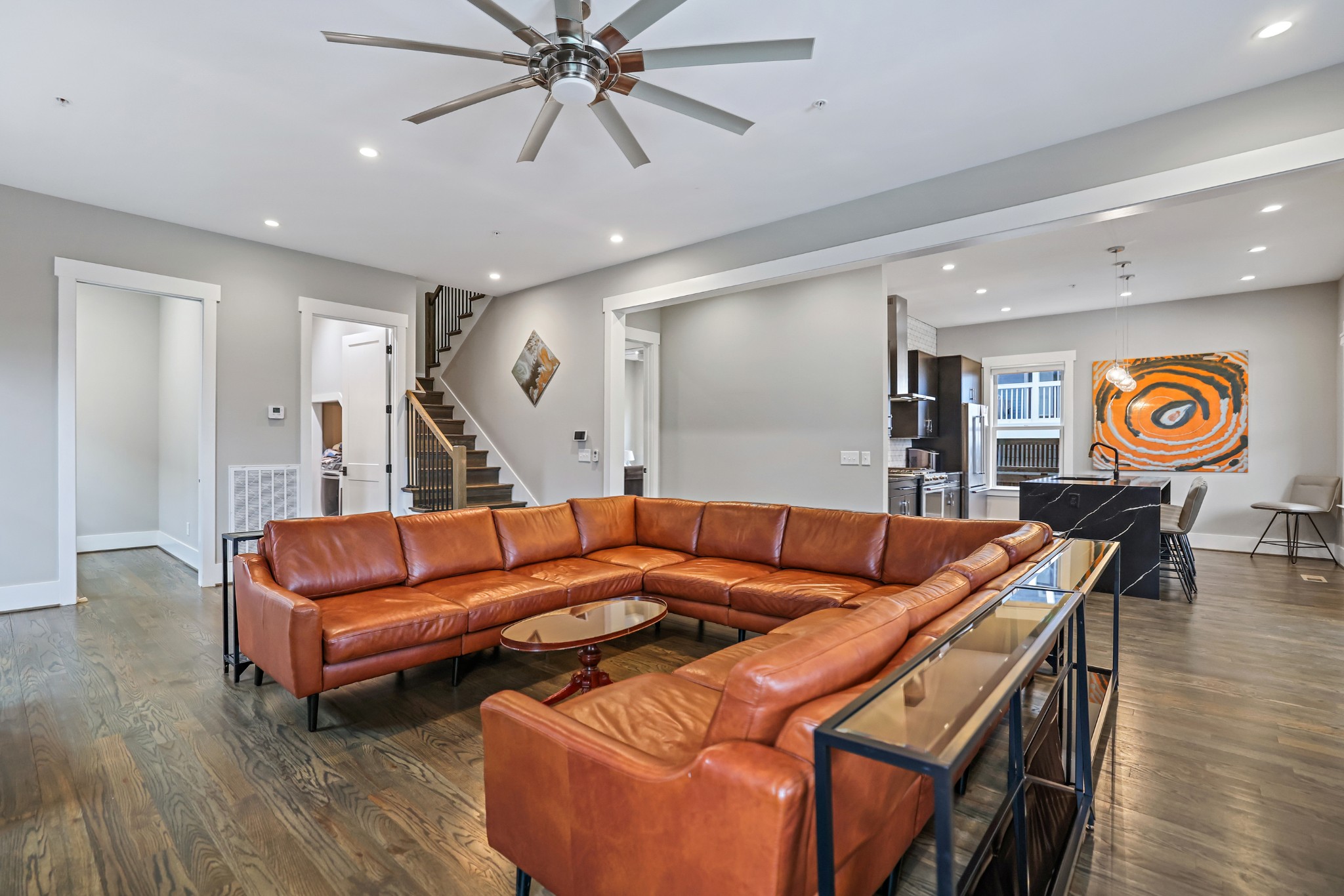 818 Shelby Ave Unit: B