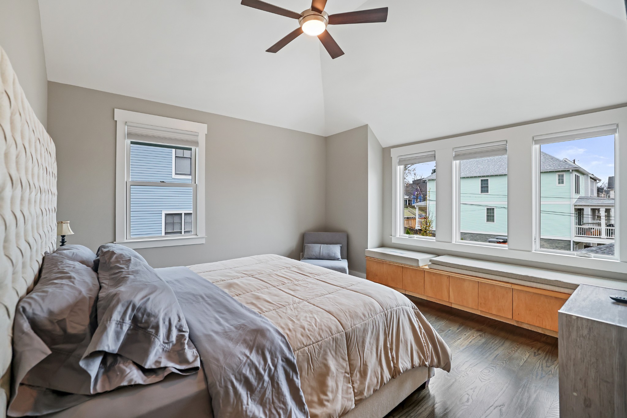 818 Shelby Ave Unit: B