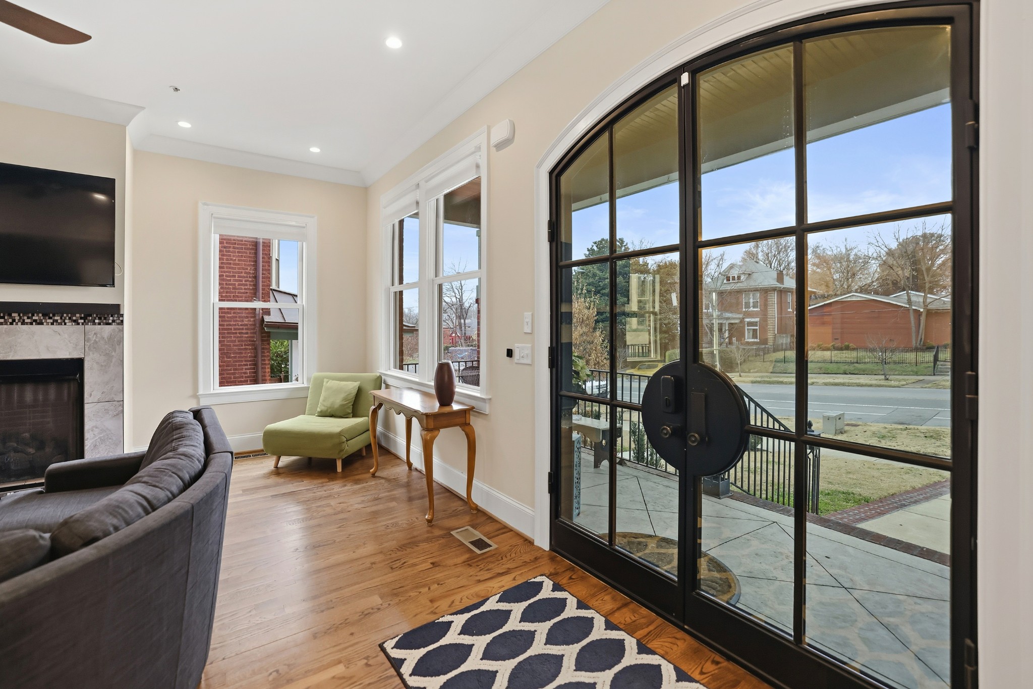 818 Shelby Ave Unit: A