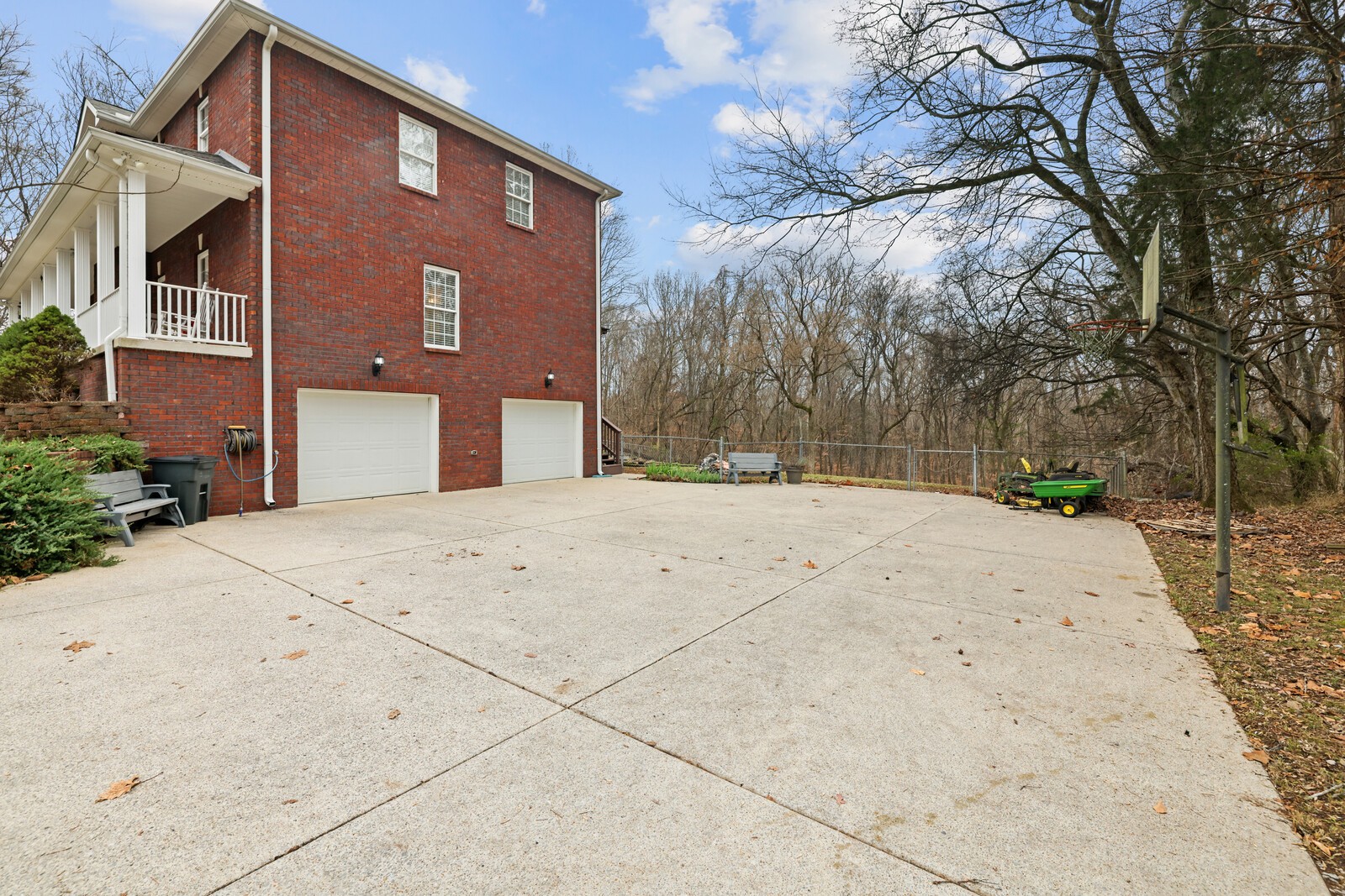 1327 Cheatham Dam Rd