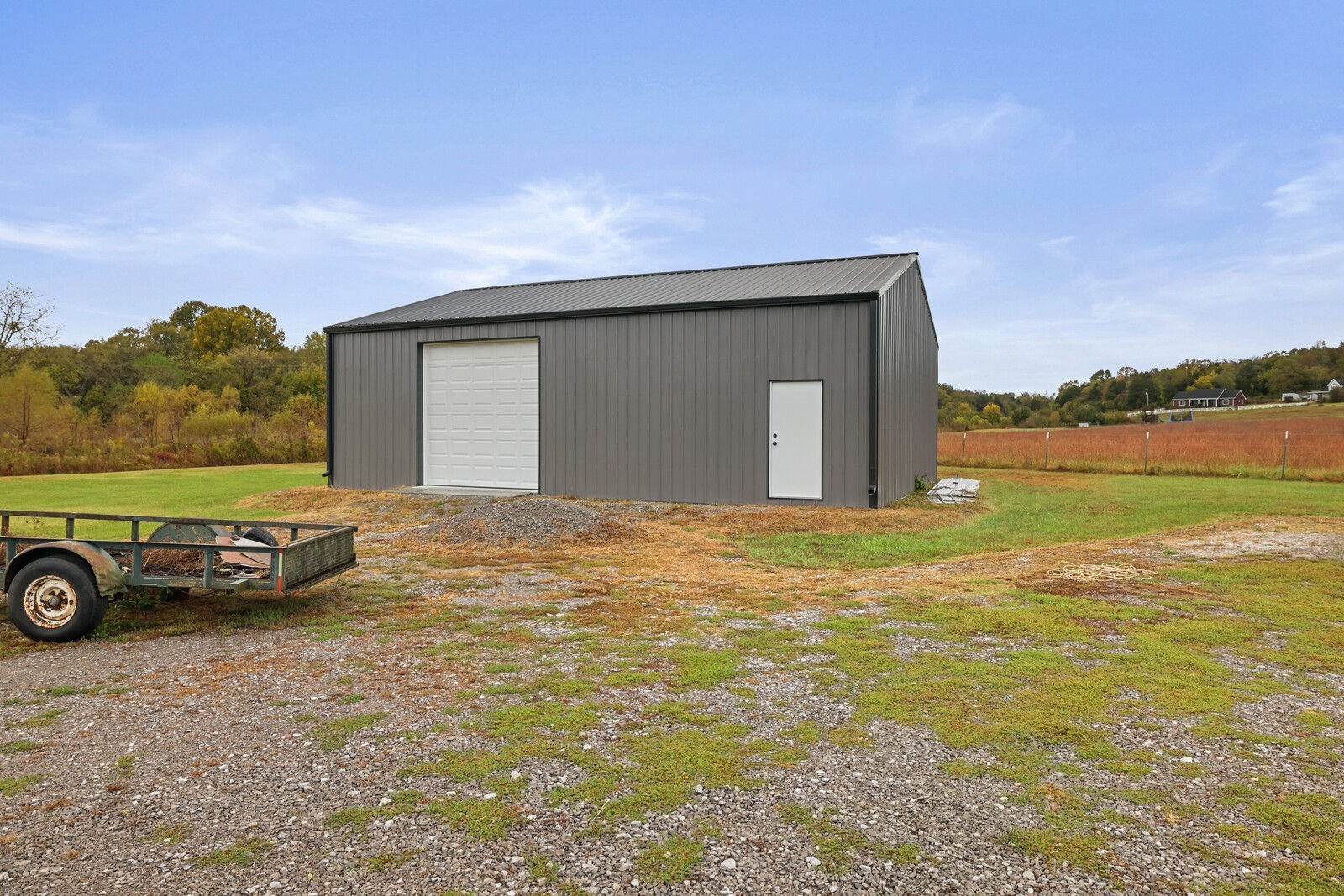 890 W Main St
