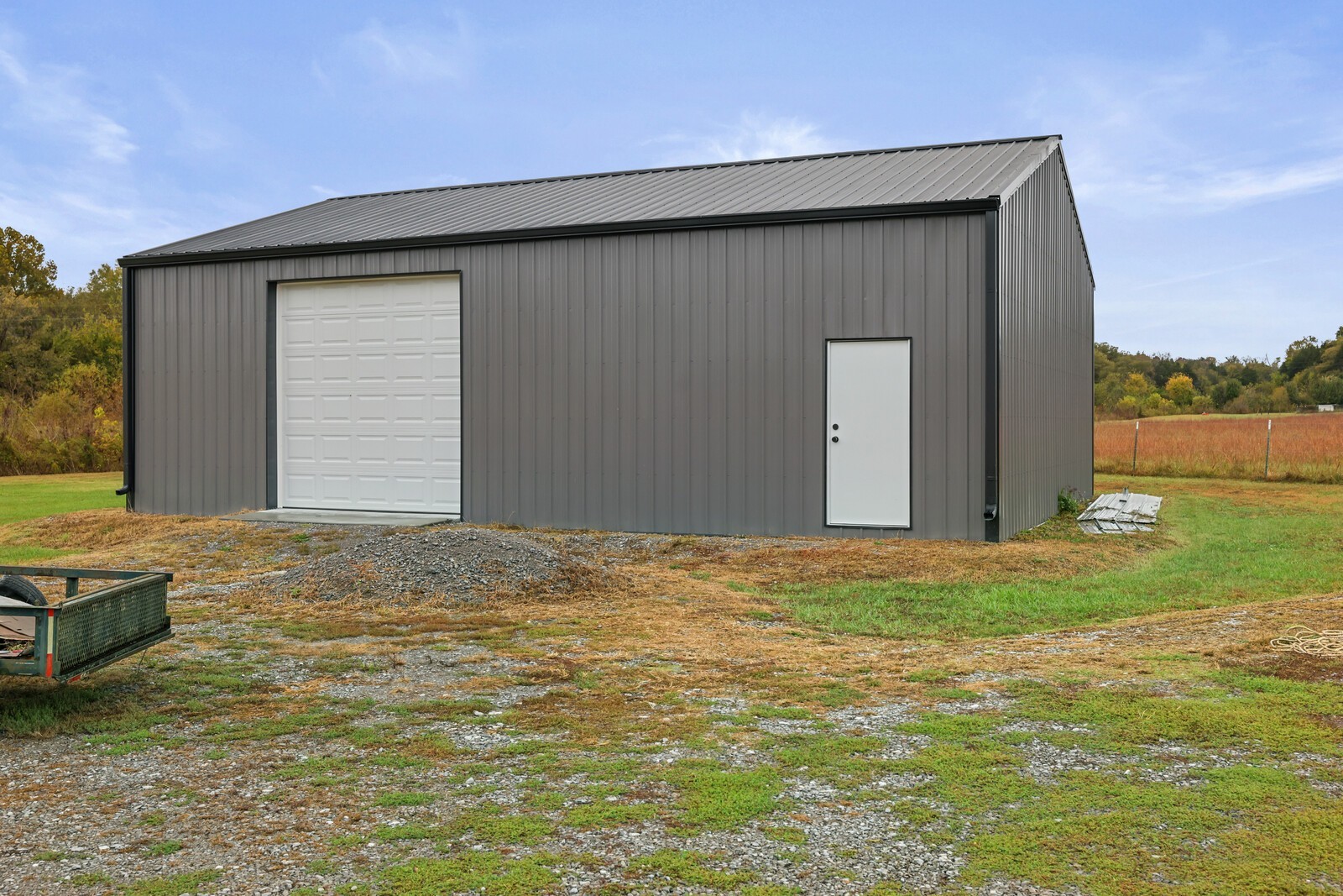890 W Main St