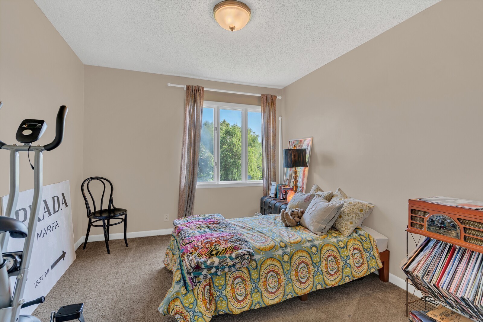 210 Raintree Dr