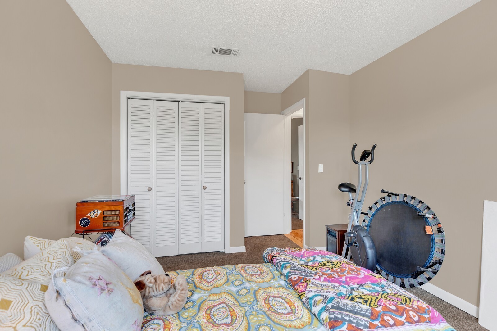 210 Raintree Dr