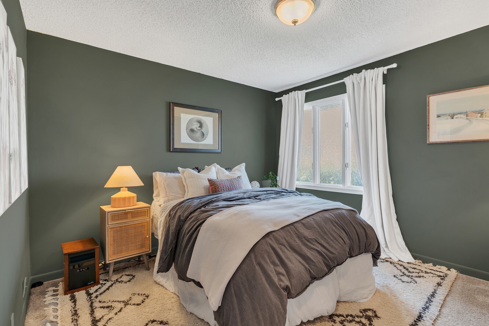 210 Raintree Dr