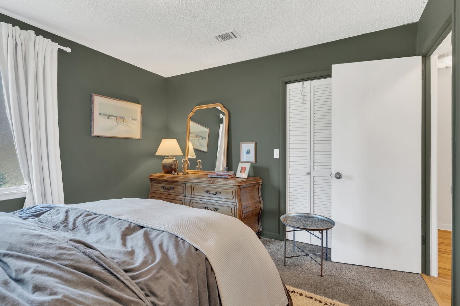210 Raintree Dr