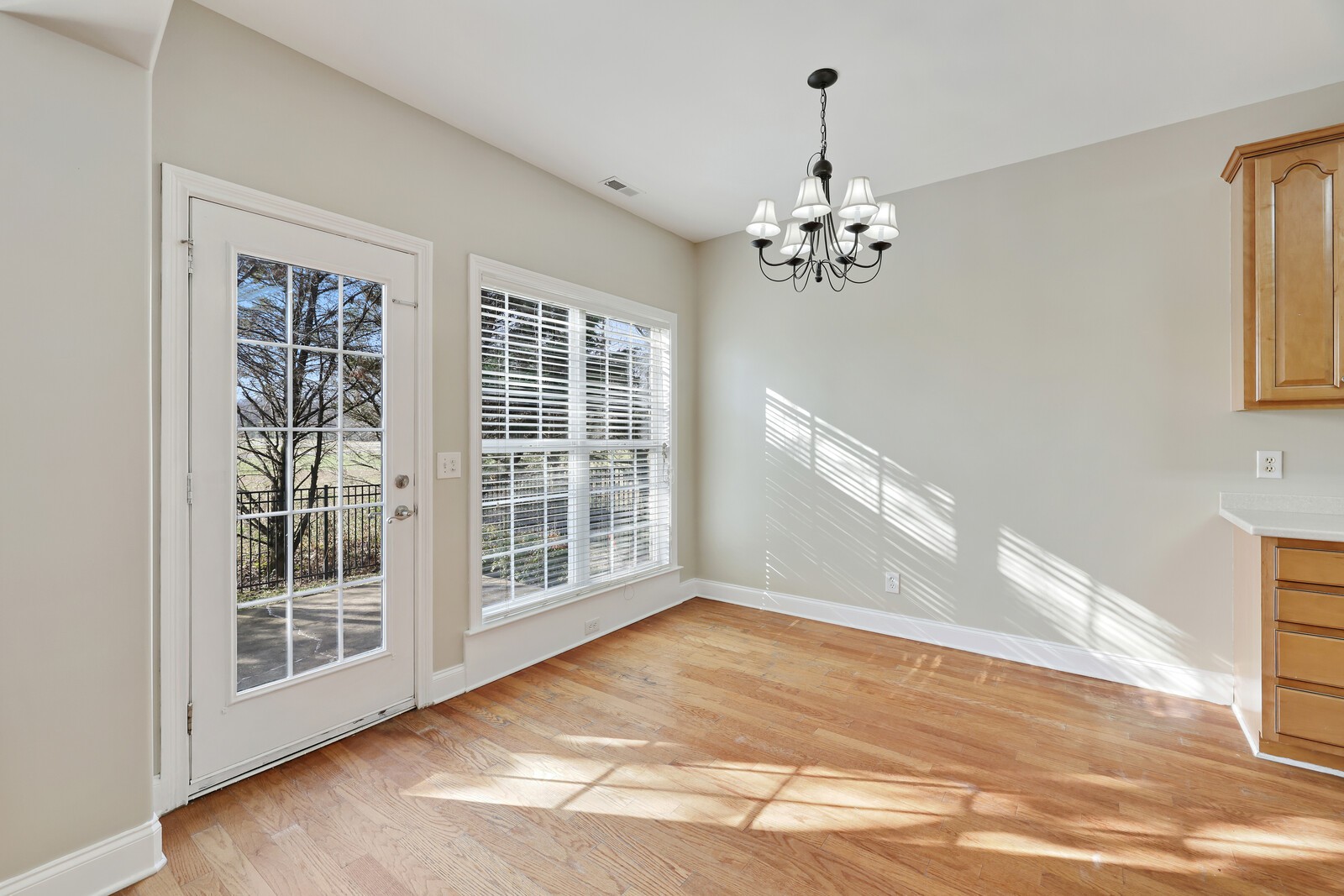 3429 Deerview Dr