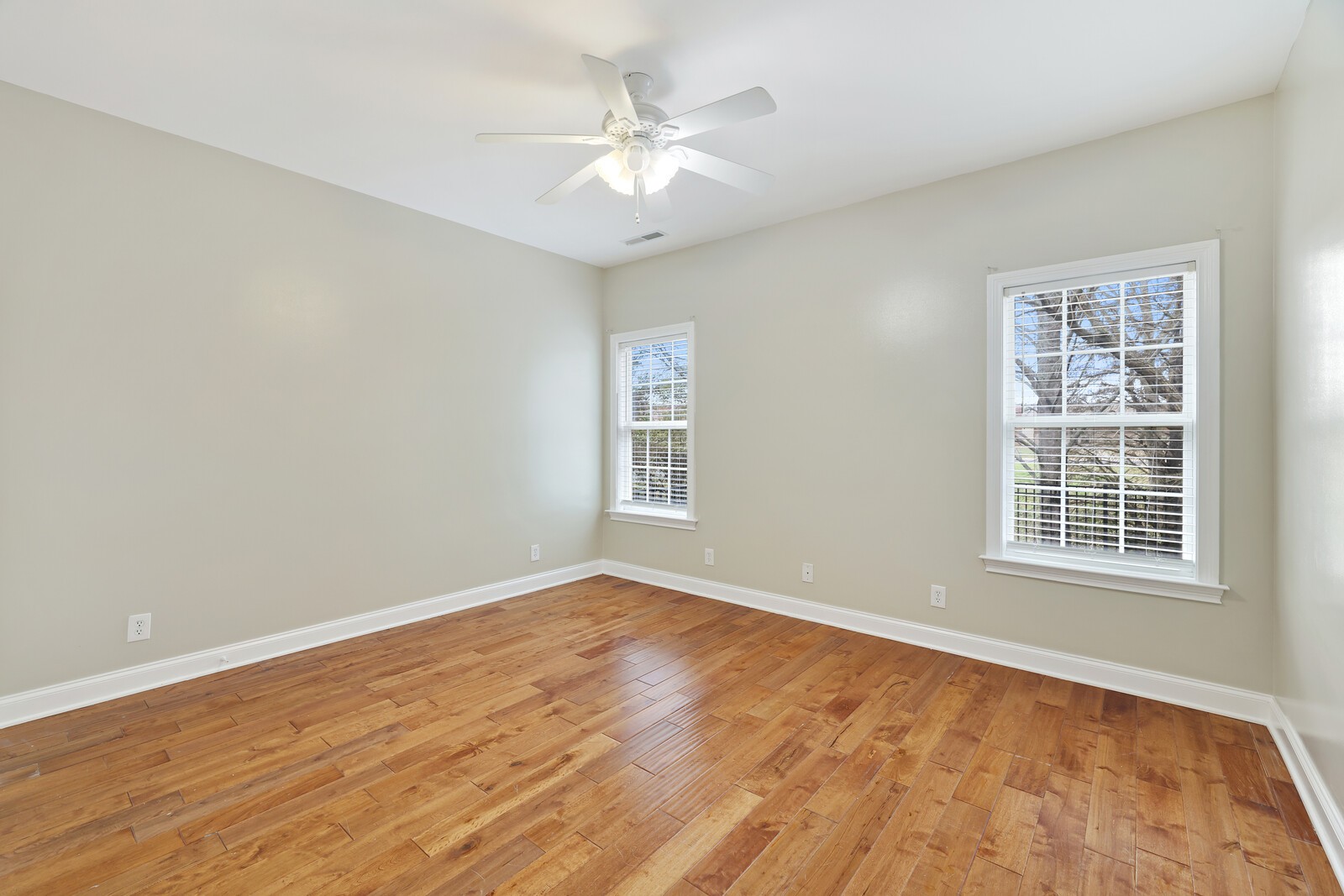 3429 Deerview Dr