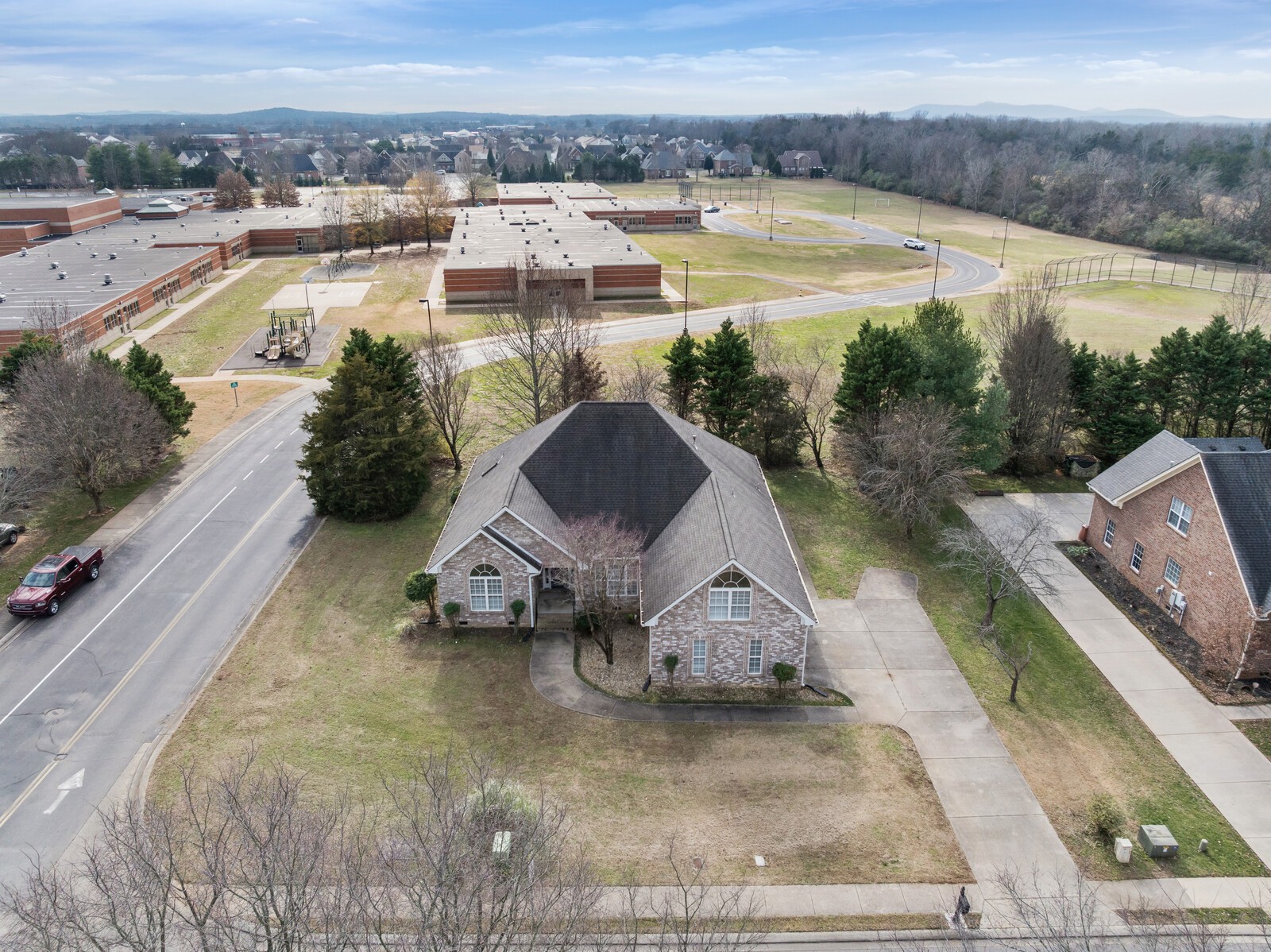 3429 Deerview Dr