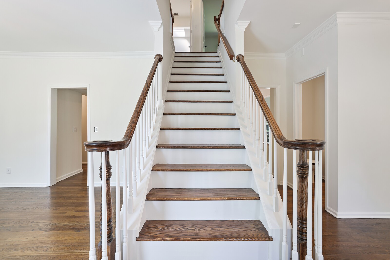 700 Highland View Pl