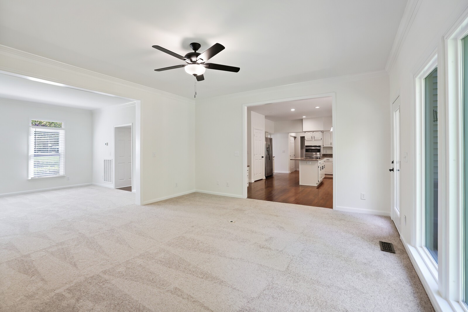 700 Highland View Pl