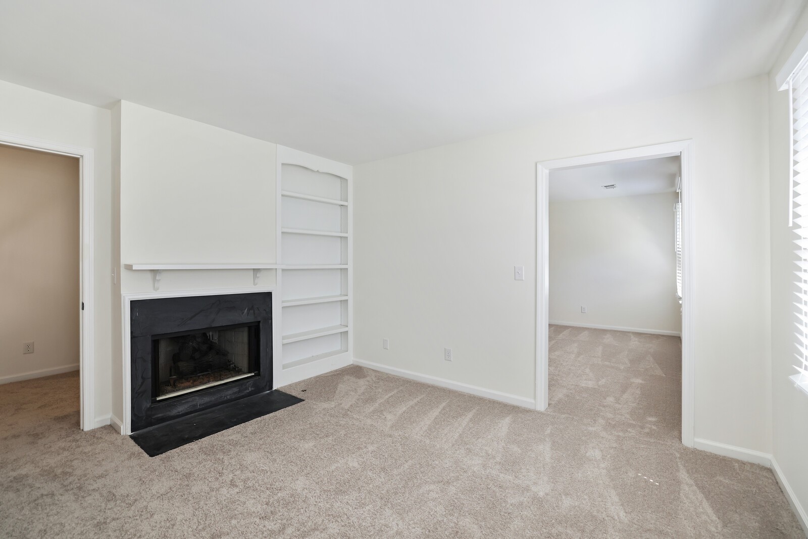 700 Highland View Pl