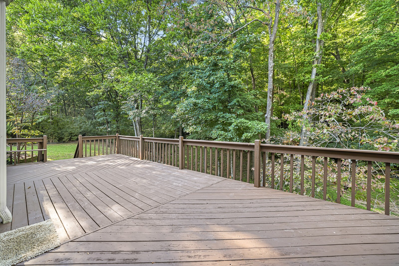 700 Highland View Pl