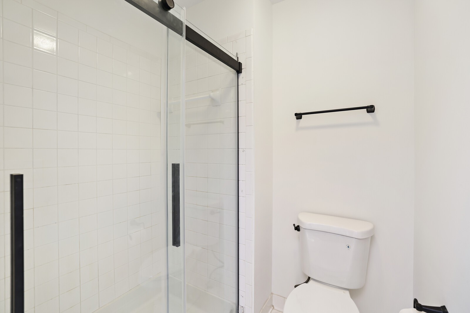 700 Highland View Pl