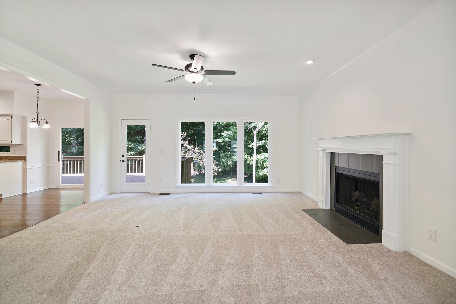 700 Highland View Pl