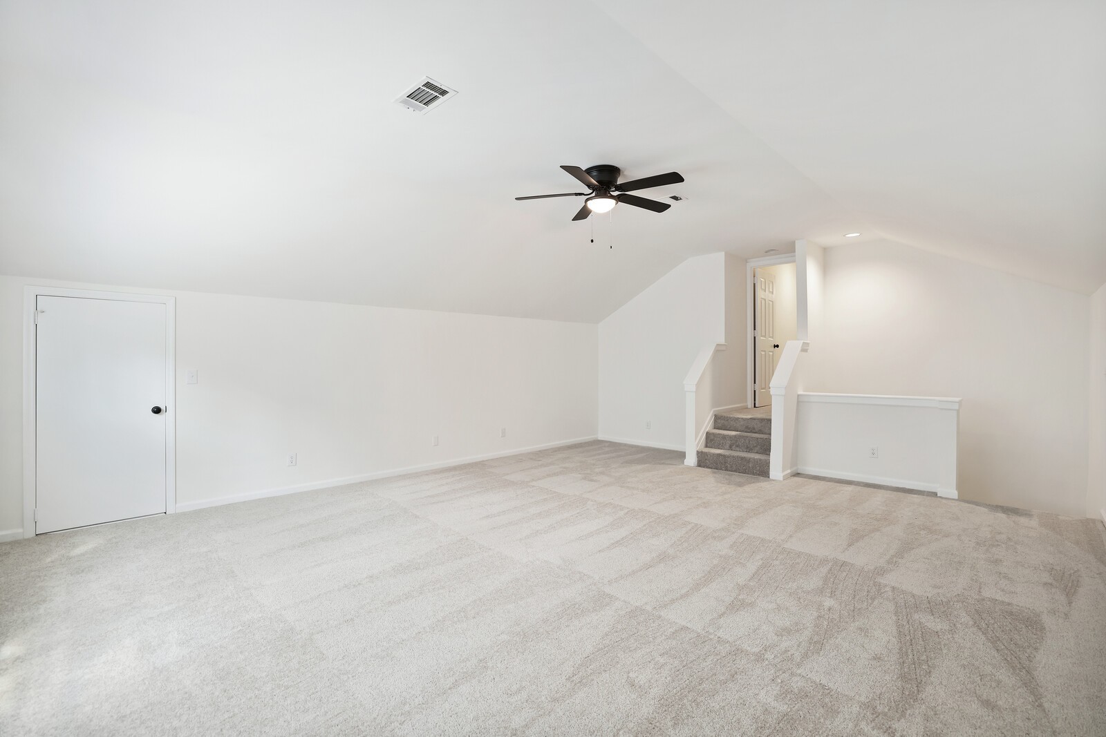 700 Highland View Pl