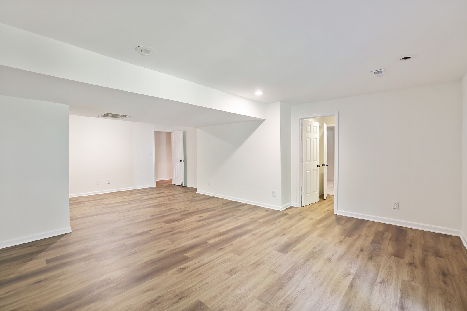 700 Highland View Pl