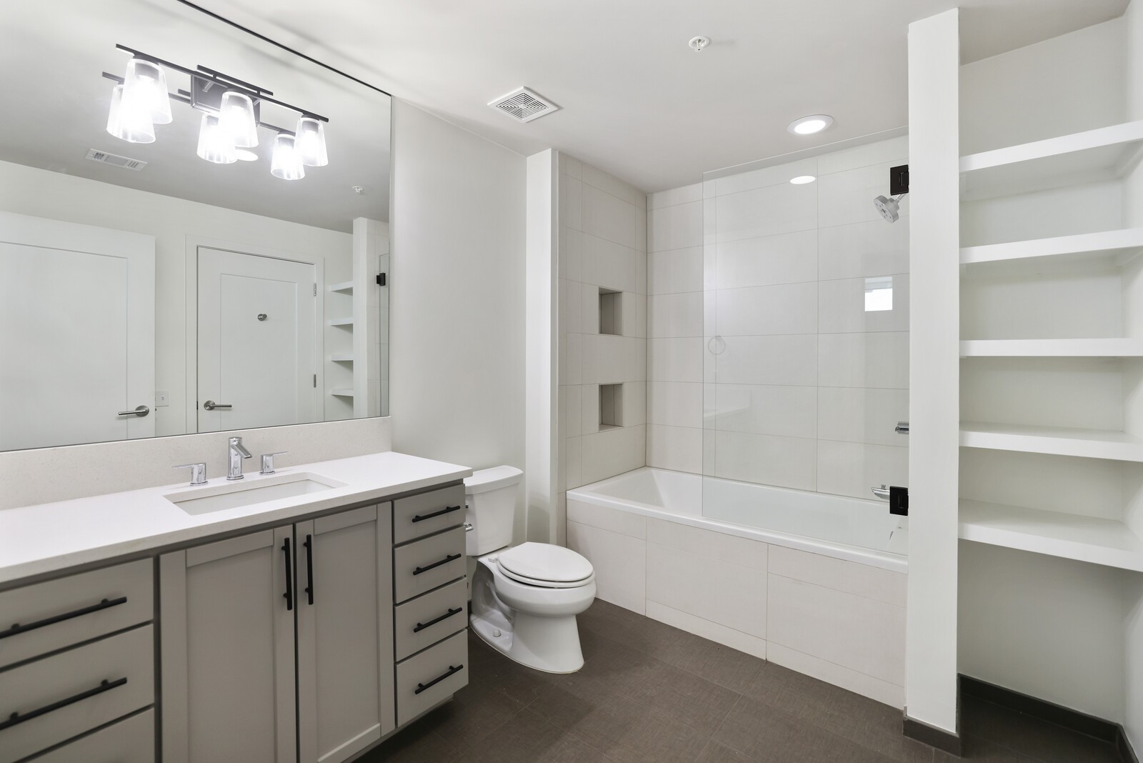 1212 Laurel St Unit: 1905