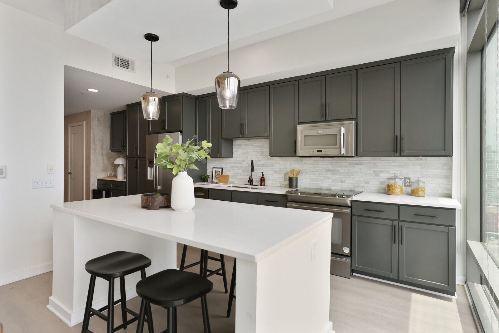 1212 Laurel St Unit: 1905