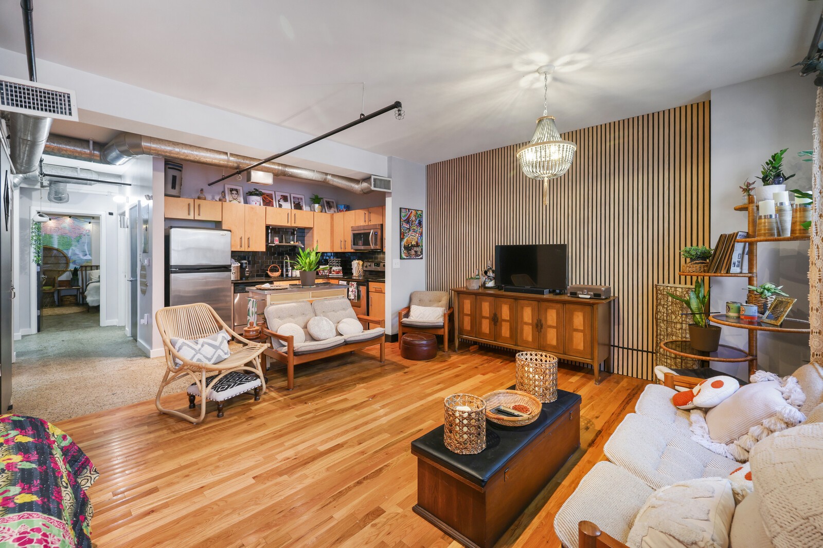 700 Church St Unit: 207