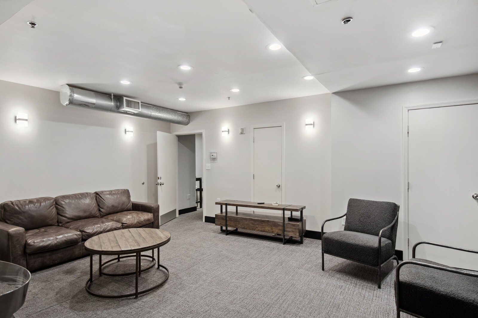 700 Church St Unit: 207