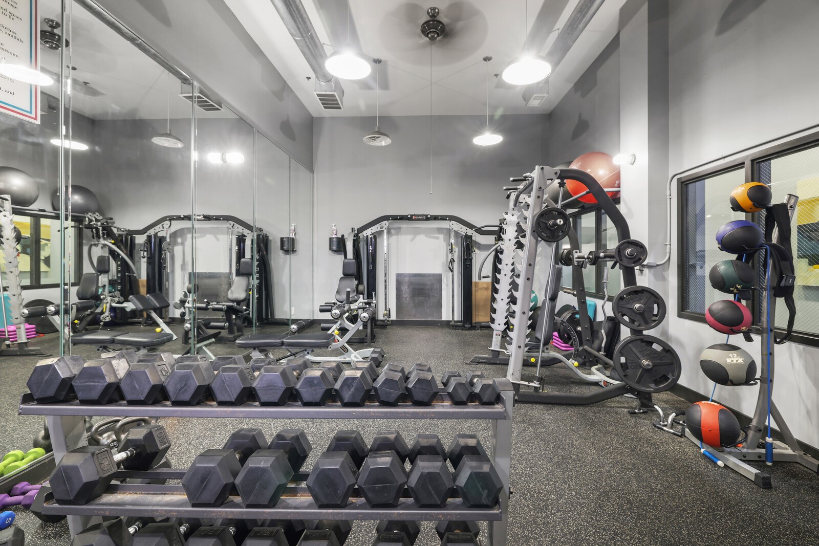 700 Church St Unit: 207