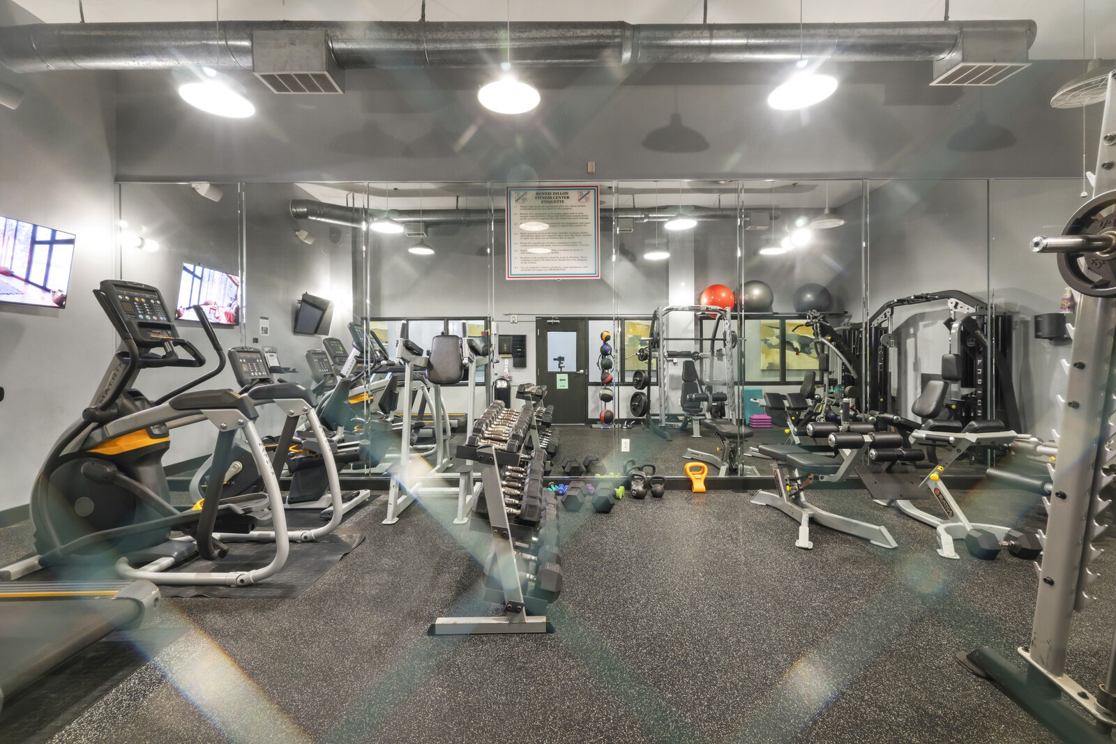 700 Church St Unit: 207
