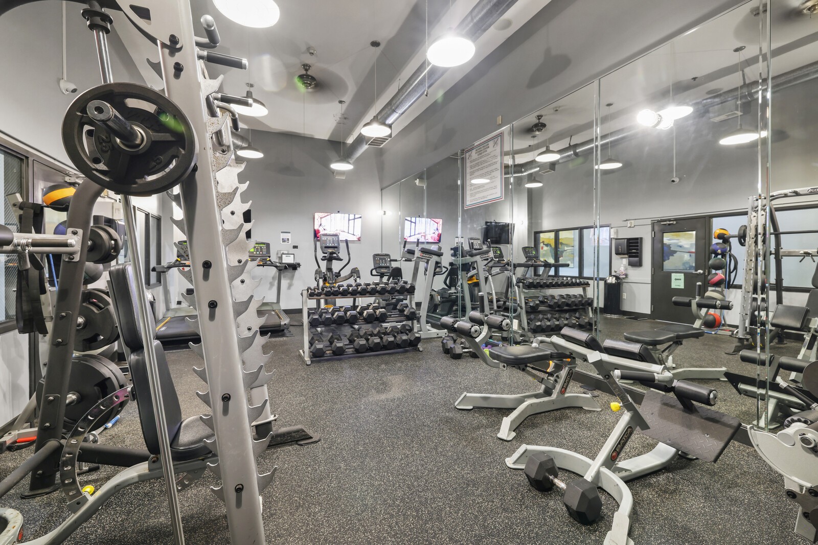 700 Church St Unit: 207